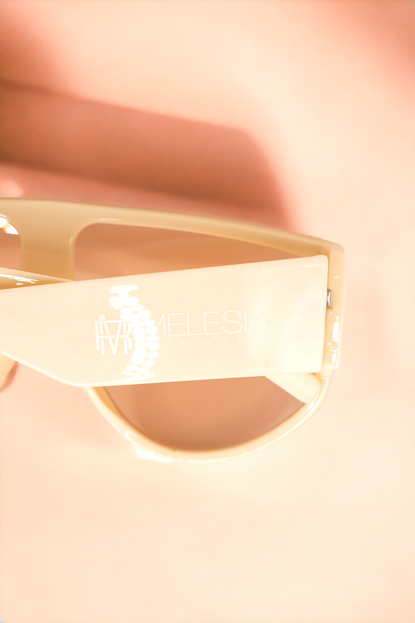 Beige Retro Oversized Sunglasses
